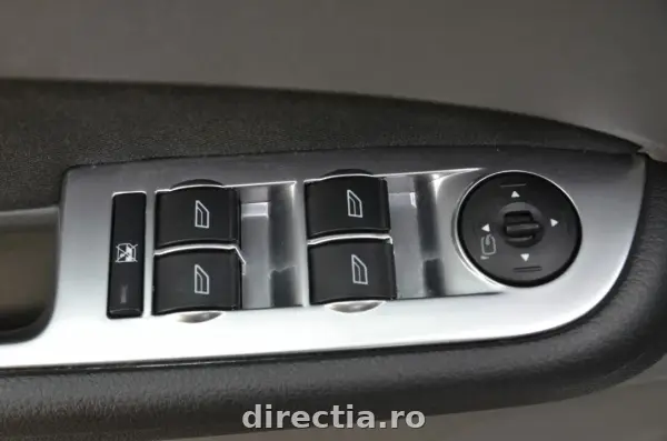Poza anunț 25