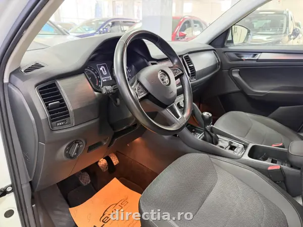 Poza anunț 12
