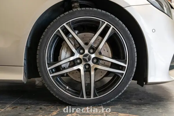 Poza anunț 12