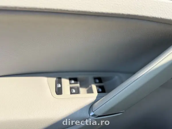 Poza anunț 18
