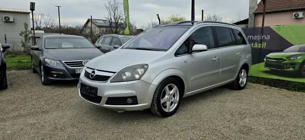 Opel Zafira Automata 7 locuri diesel navi panoramic