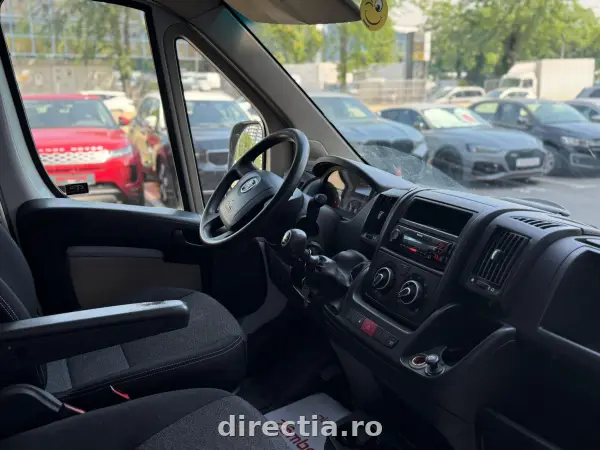 Poza anunț 18