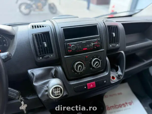 Poza anunț 14