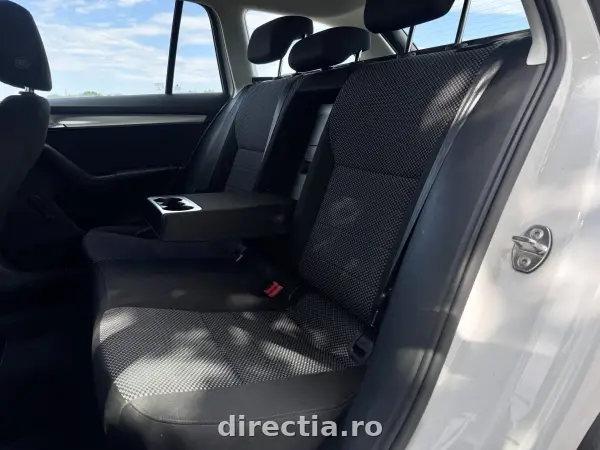 Poza anunț 25