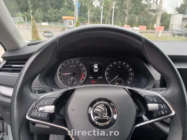 Poza anunț 8