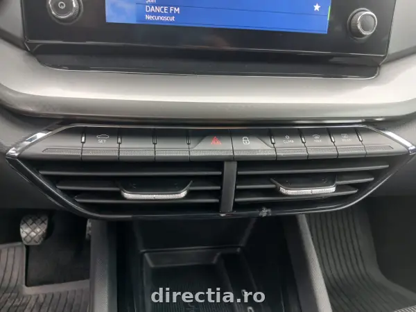 Poza anunț 14