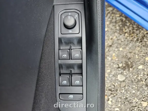 Poza anunț 12