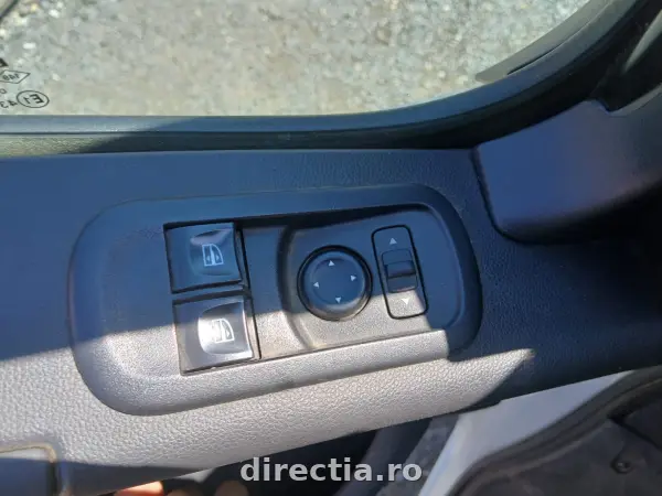 Poza anunț 12