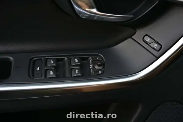 Poza anunț 26
