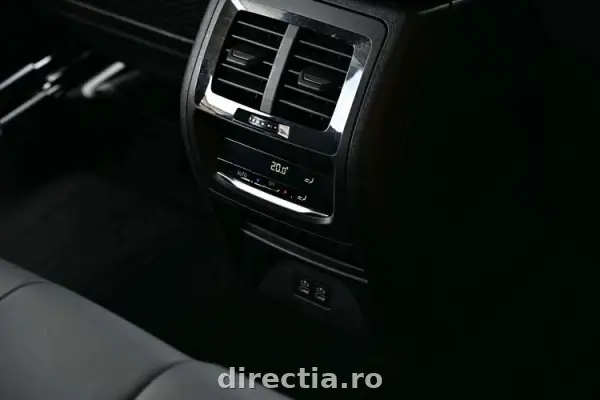 Poza anunț 26