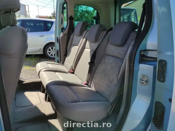 Poza anunț 18