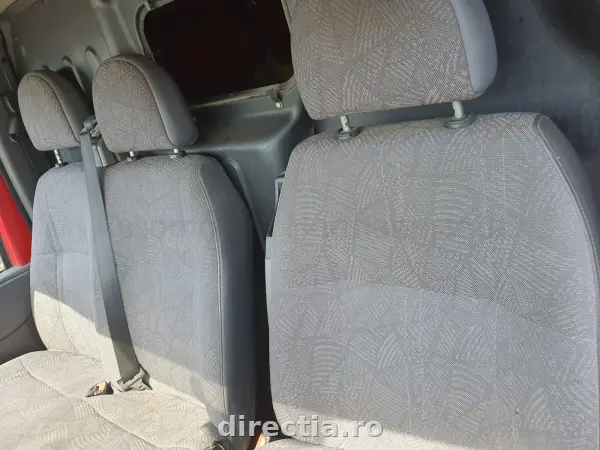 Poza anunț 12