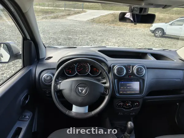 Poza anunț 12