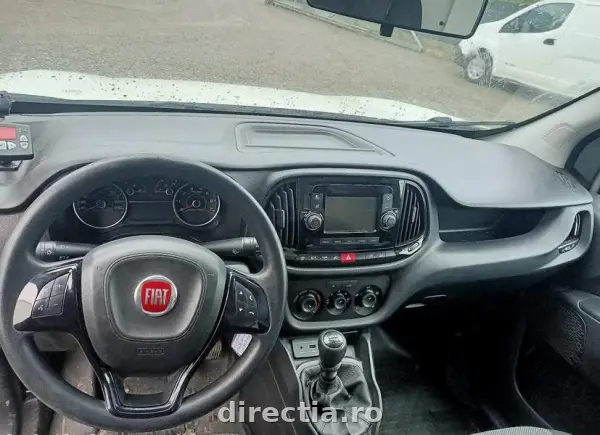 Poza anunț 12