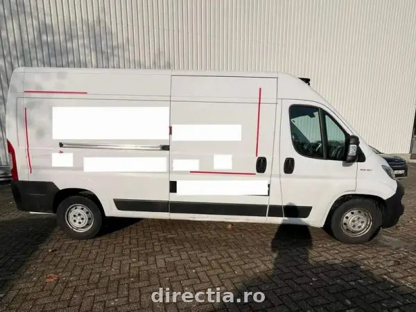 Poza anunț 11