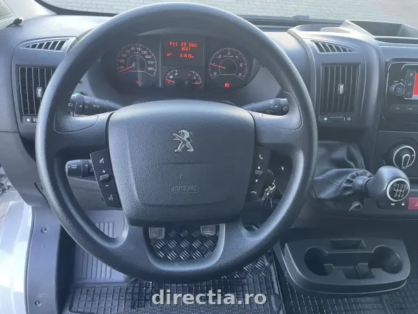 Poza anunț 12