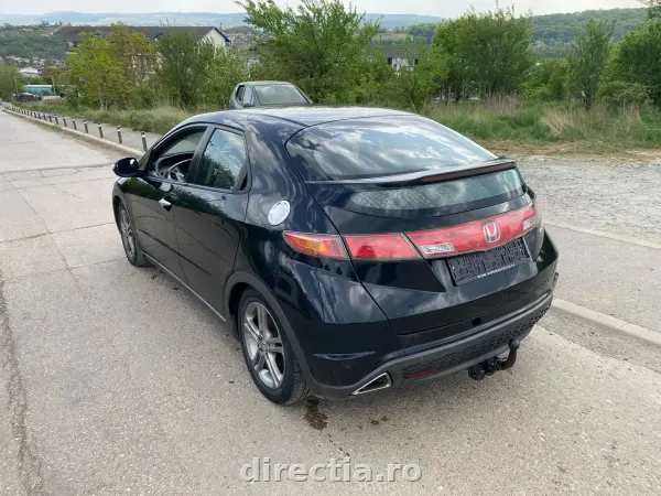 Poza anunț 8