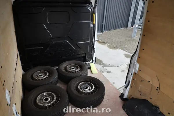 Poza anunț 14