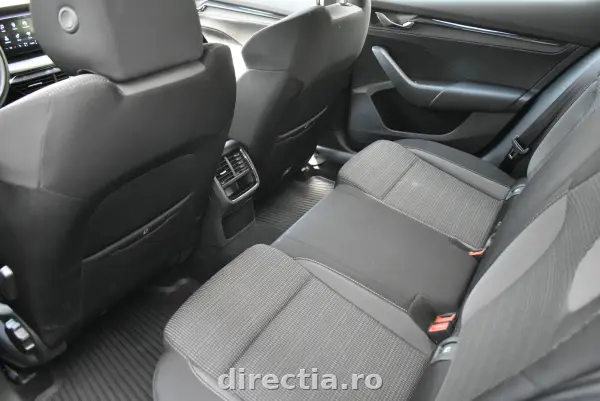 Poza anunț 19