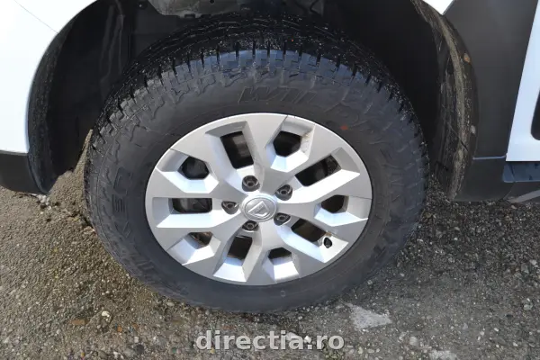 Poza anunț 33