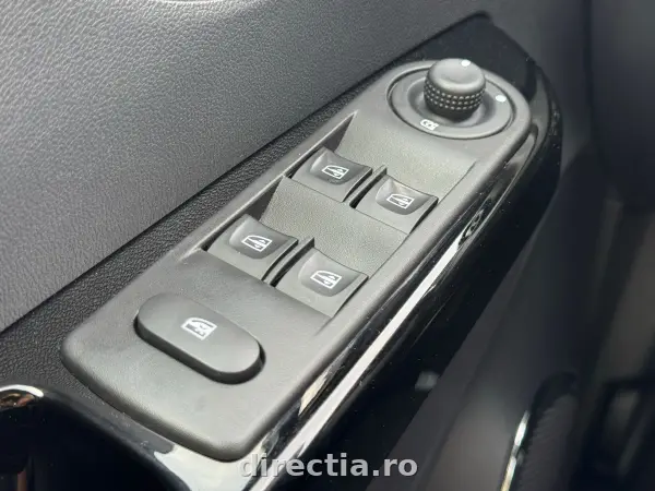 Poza anunț 32