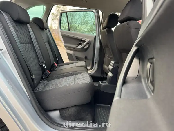 Poza anunț 12