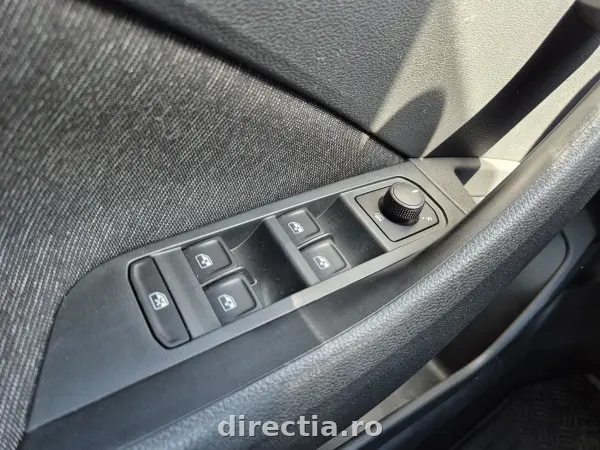Poza anunț 18
