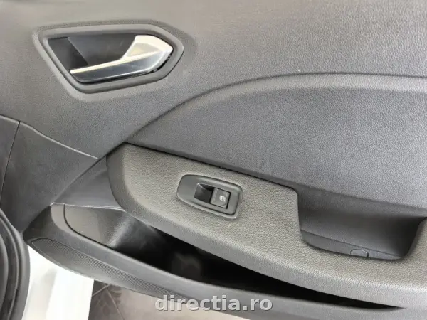 Poza anunț 32