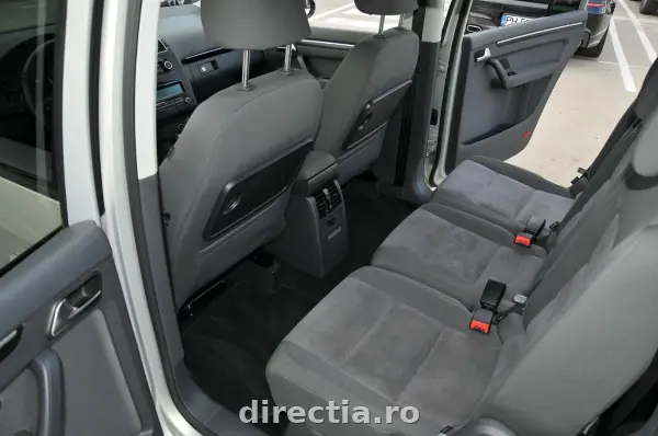 Poza anunț 12