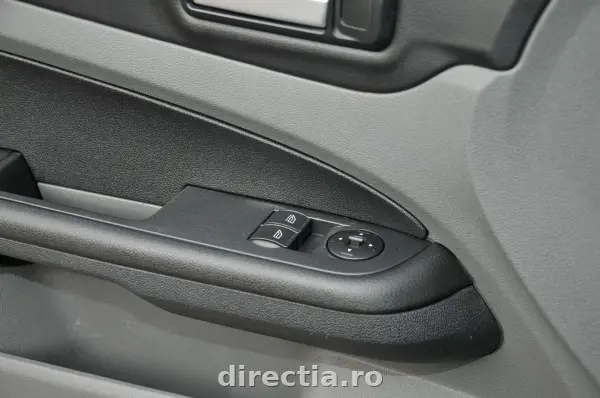 Poza anunț 12