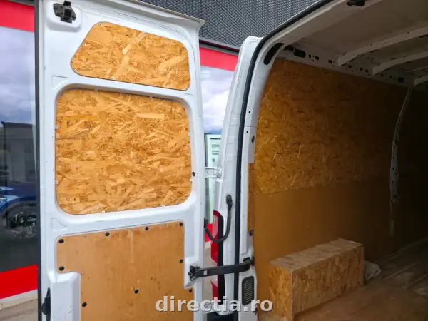 Poza anunț 16