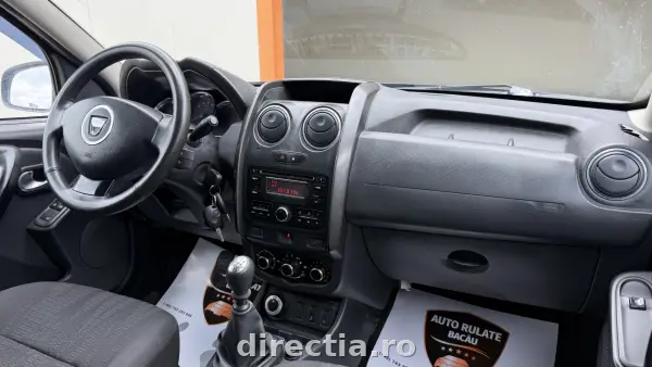 Poza anunț 12