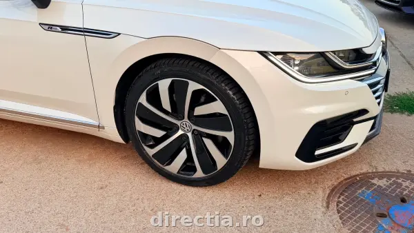 Poza anunț 12