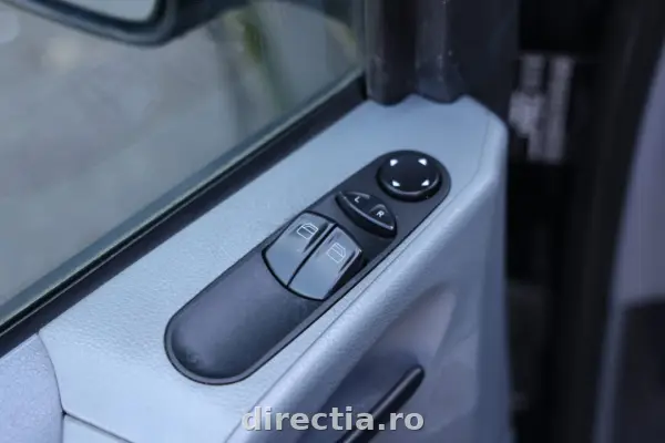 Poza anunț 17