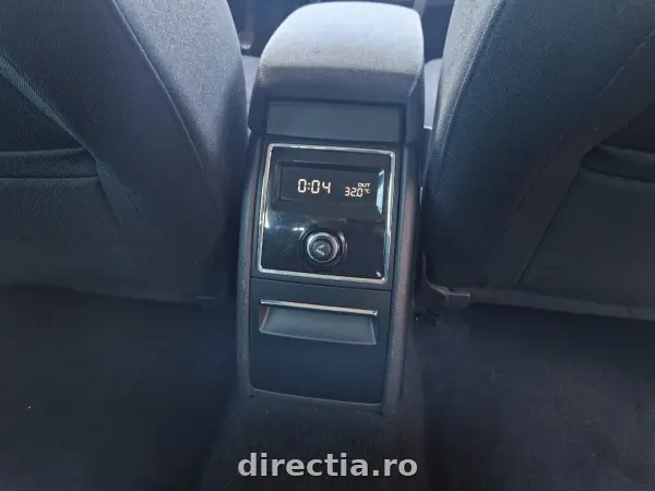 Poza anunț 12
