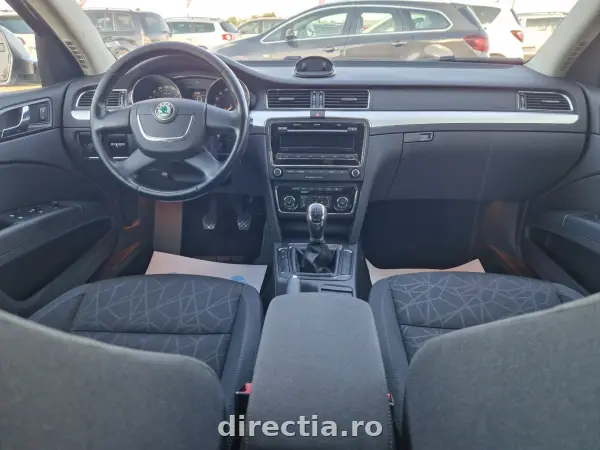 Poza anunț 8