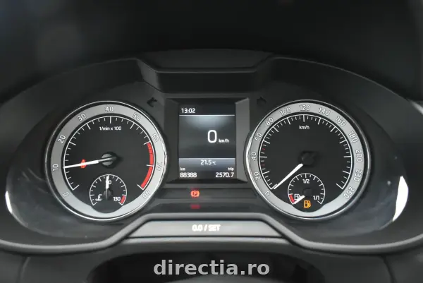 Poza anunț 12