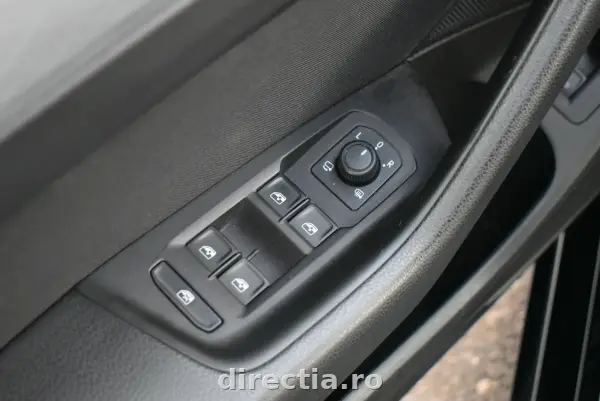 Poza anunț 11