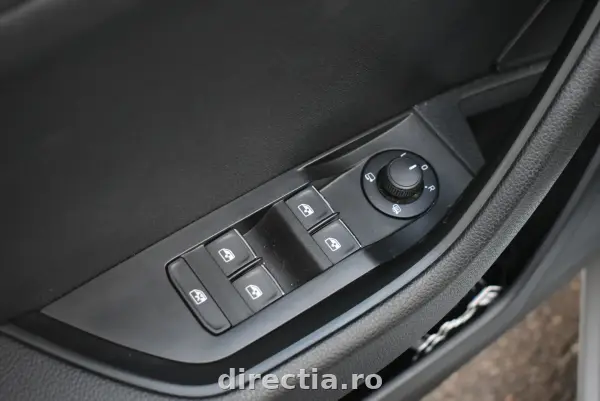 Poza anunț 12