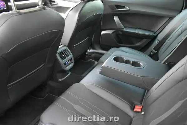Poza anunț 25
