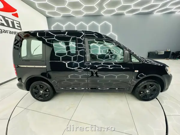 Poza anunț 26