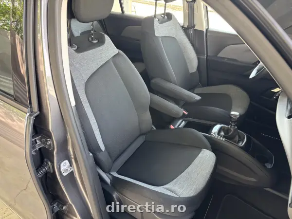 Poza anunț 32