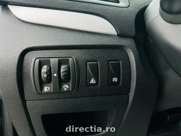 Poza anunț 12
