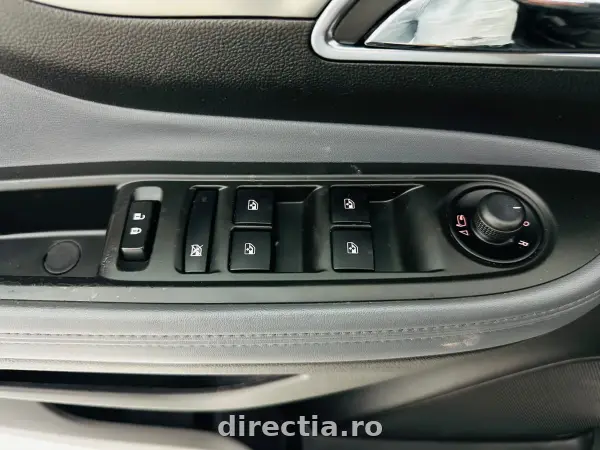 Poza anunț 12