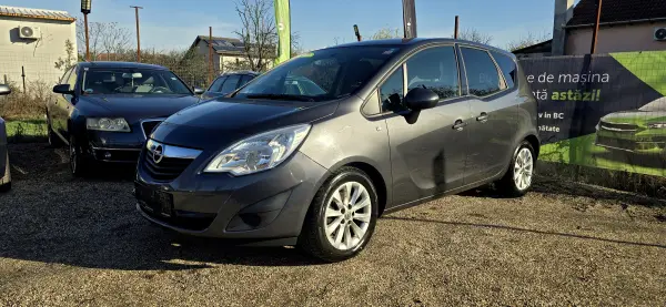 Opel Meriva an 2012 motor 1300 cm3 diesel euro 5