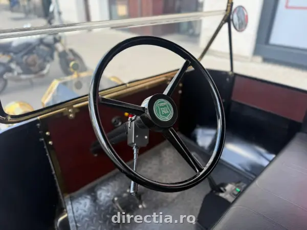 Poza anunț 12