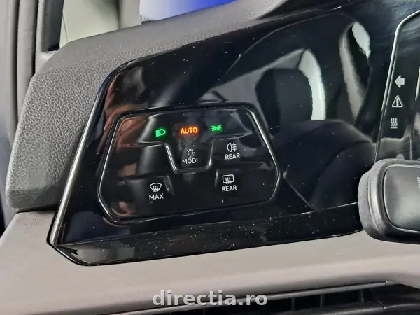 Poza anunț 18