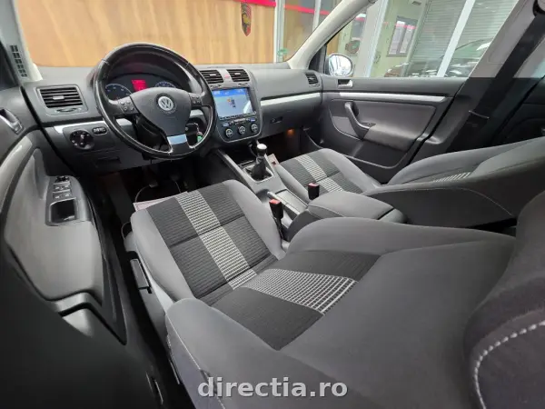 Poza anunț 12