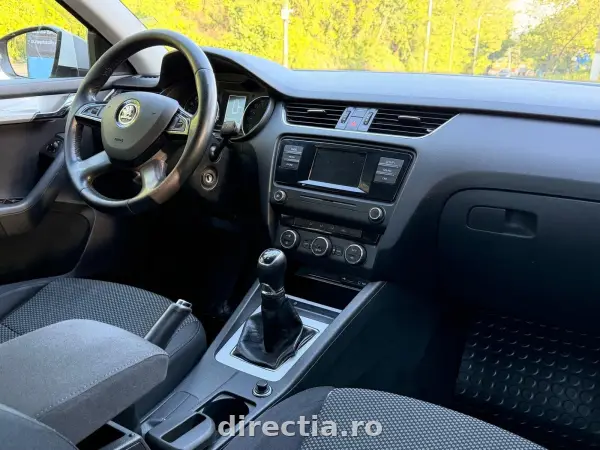 Poza anunț 12