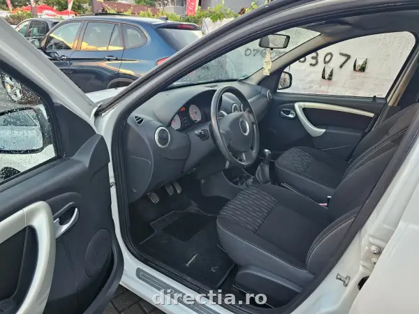 Poza anunț 12